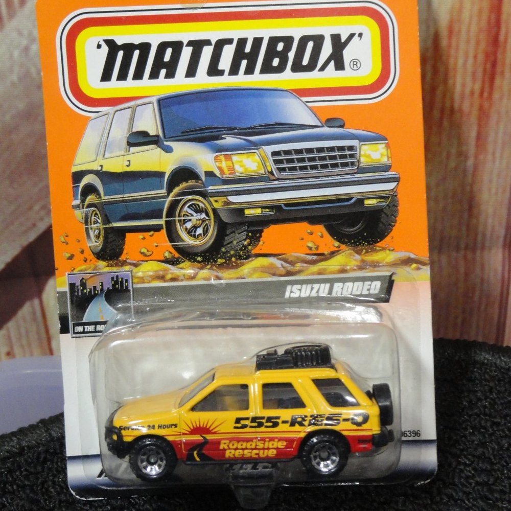 Matchbox 99 edition ISUZU Rodeo suv~roadside Rescue~Detailed~NOS~